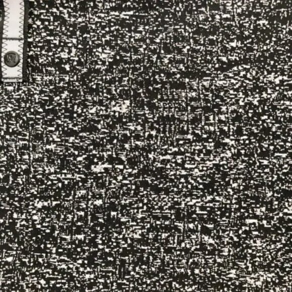 Lululemon Vinyasa Running Luon Suited Jacquard Black White Wrap Scarf - Picture 2 of 5